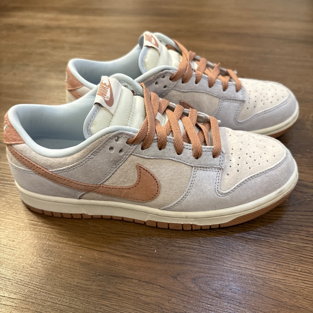 Nike Dunks - Picture 2 of 6